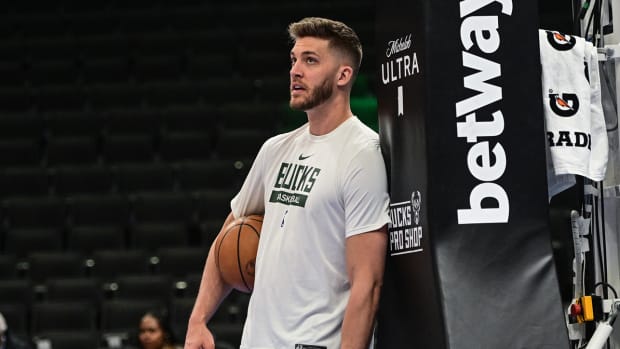 Milwaukee Bucks forward Meyers Leonard